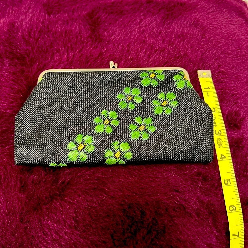Black Raffia Clutch Bag with Green Embroidery Design - Picture 6 of 7
